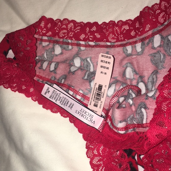 Penguin and Red Lace VS Undies - Picture 6 of 6